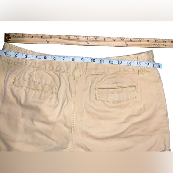 L.L. Bean Khaki Shorts size 14 100% COTTON - Picture 2 of 5